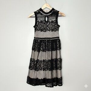 Blush by Us Angels Girls Lace Sleeveless Dress. Size Girls 12.